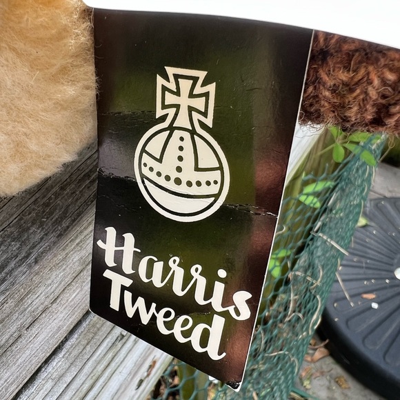 Vintage Harris Tweed Isle of Lewis Scotland Bear RAEBHAT Originals Preowned 1982 - Picture 12 of 16